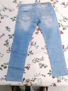 Light Wash Distressed Jeans