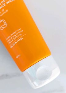 Dot &amp; Key Mango Detan Gel Face Wash - 100ml