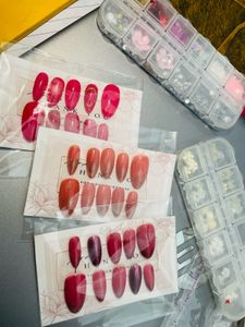 Press-On Nail Set
