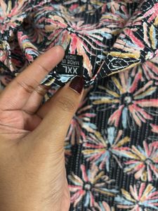 🌸 Vibrant Floral Embroidered Cotton Kurta – Black