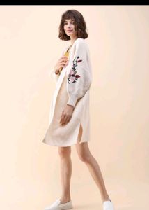 Bloom On Sleeves Embroidery Knit Cardigan
