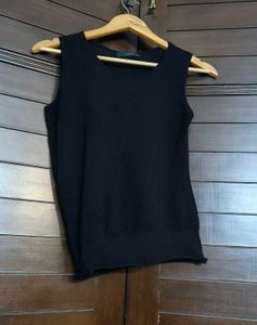 Set Of 2 Women&#39;s Tabk Top White &amp; Black