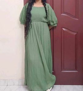 Green Maxi Dress with Puff Sleeves