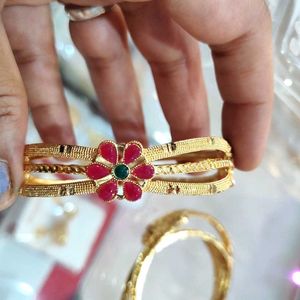 Ad stone bangle
