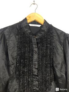 Orlo Vabath Black Ruffle VNeck ButtonDownTop(Women