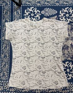 3 Womens’ Tshirts