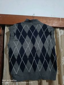 Urbane Revishing Women Top