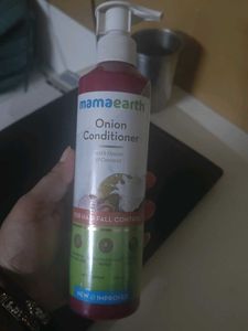 Mamaearth Onion Shampoo Conditioner