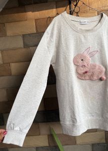 Cute Bunny Graphic Sweatshirt