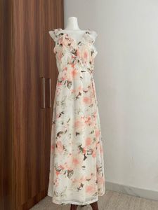 Floral Maxi Dress - Elegant & Flowing
