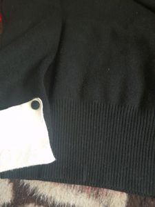 White Collar Black Winter Sweater