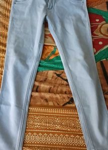 Light Wash Jeans