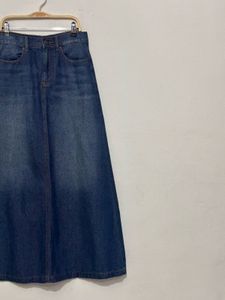 Back Slit Denim Skirt