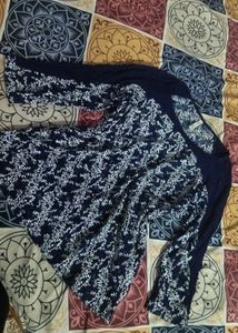 Pretty Nevy Blue Top💙