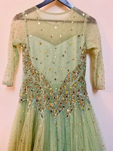 Customisable Indo western Gown By Amyra Odhni