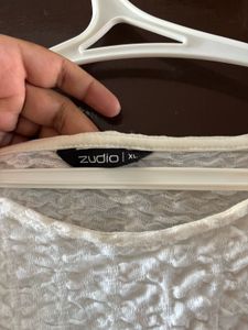 Zudio White Popcorn Textured Short Sleeve Top
