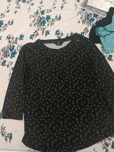 Black Patterned 3/4 Sleeve Top