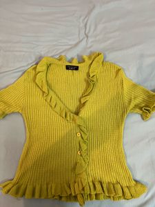 Cute Ruffle Knit Top