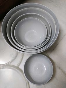 Container With Lids - Set of 5