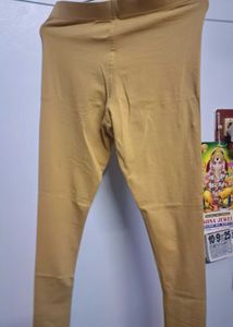 Comfortable Beige Leggings