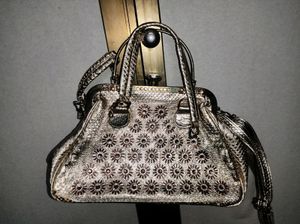 Beautiful Ladies Golden Bag 👜