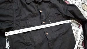 BLACK SHIRT