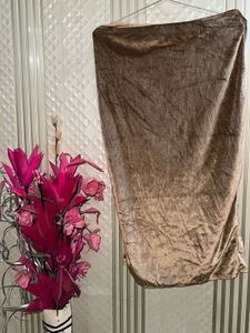 A Stylish Skirt For Party!
