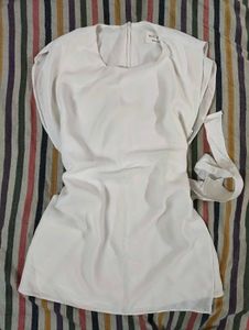 Elegant White Sleeveless Top