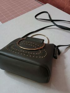 green Classy Slingbag