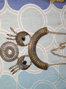 Neck Piece