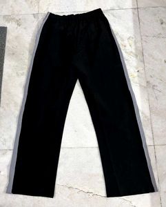 NIKE STRAIGHT FIT BLACK GREY TRACKPANTS L(32-34)
