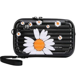 Daisy Print Pouch