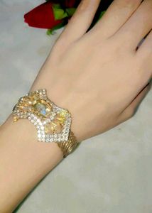 Royal Radiance Golden Crystal Bracelet