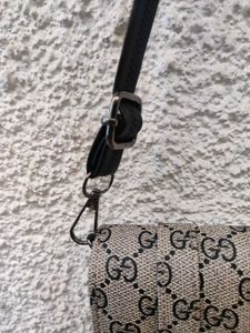 Gucci Hand Sling Bag