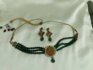 Green Choker Set No. 1