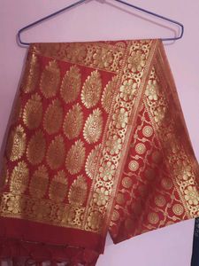 Red & Gold Banarasi Silk Blend Dupatta