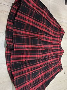 Cute Red &amp; Black Skirt