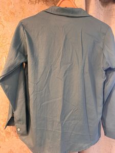 Blue Long Sleeve Button-Down Shirt, Bust- 32