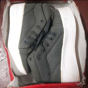 Cute Dark Grey Colour Platform Sneakers For Women