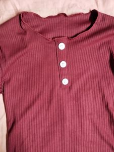 Ribbed Polyester Women&#39;s Maroon Top