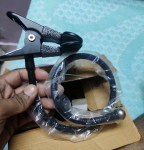 FLEXIBLE MOBILE HOLDER