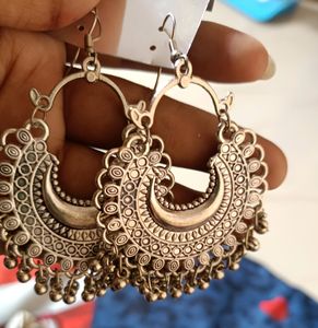 Earnings Set