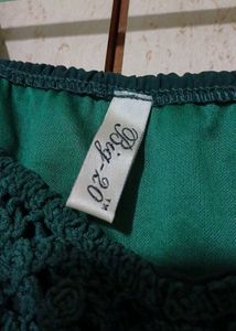💚 Green Crochet Detail Top