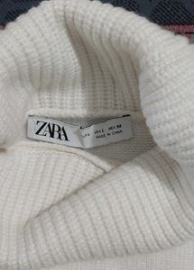Zara White cropped turtleneck sweater
