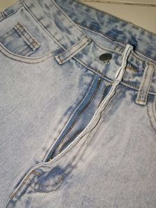 WIDE JEANS ( IN LIGHT BLUE COLOUR)