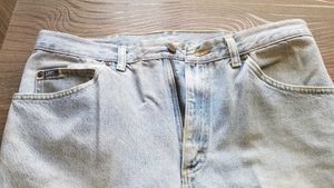 Light Wash Denim Jeans