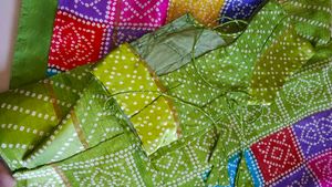 MULTICOLOR BANDHANI SAREE + FREE GIFT!