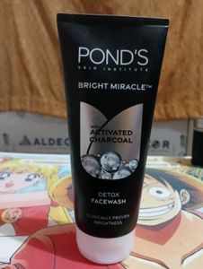 POND'S Bright Miracle Detox Facewash with 10X