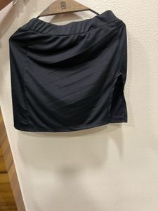 Black Skort