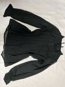 Elegant Black Sheer Sleeve Top 🖤♠️👸